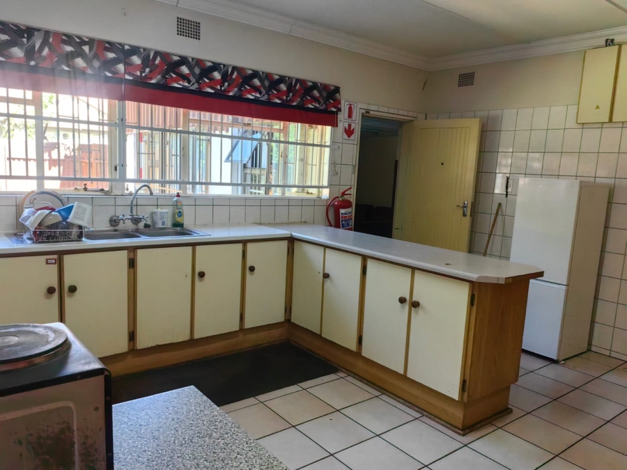 11 Bedroom Property for Sale in Universitas Free State
